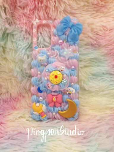 Magical Girl inspirierte Decoden Handyhülle in rosa und blau