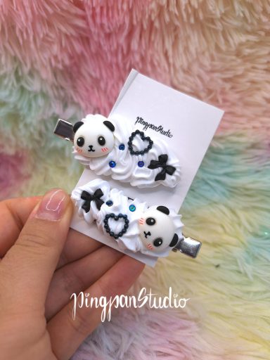 Haarclips in weiß mit Pandas